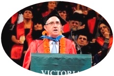 Sir Paul Callaghan giving the Graduation 2010 speech at Victoria University of Wellington